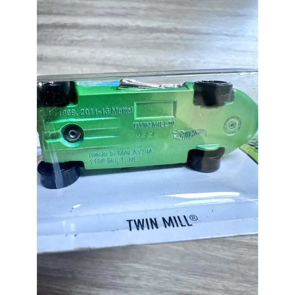 Hot Wheels HW Workshop Twin Mill Super Treasure Hunt Green HTF New H43